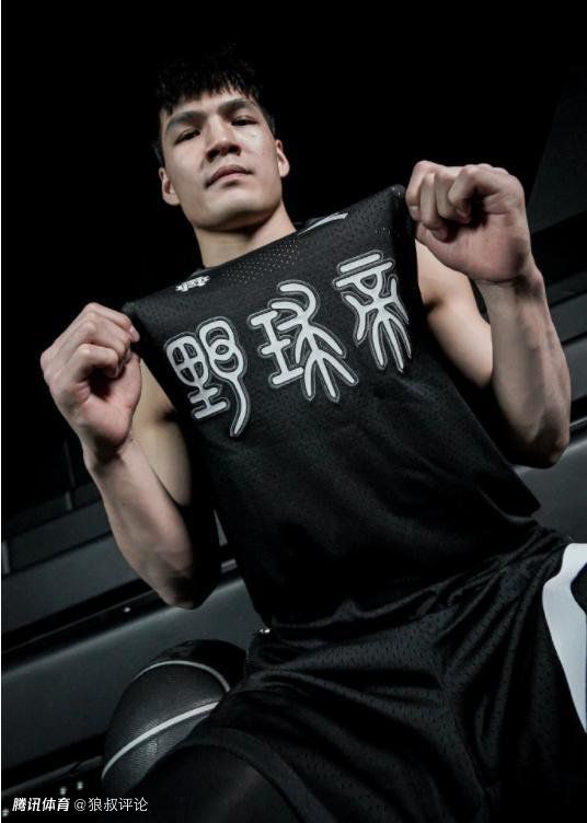 gay欧美青年野战巨大