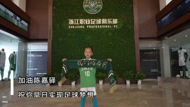 天摸夜夜添久久精品亚洲人成